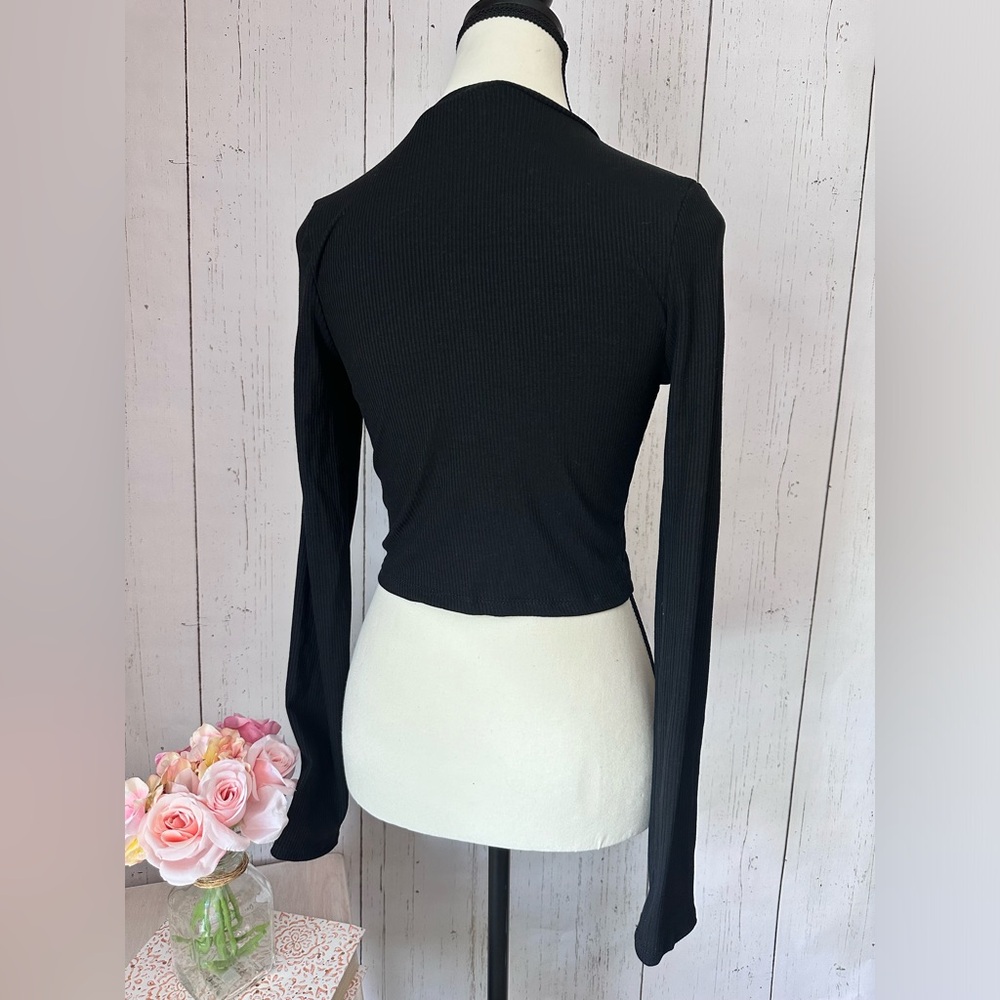 Fashion Nova Black Crop Top Long Sleeve Crystal Tie Size M - Picture 3 of 10